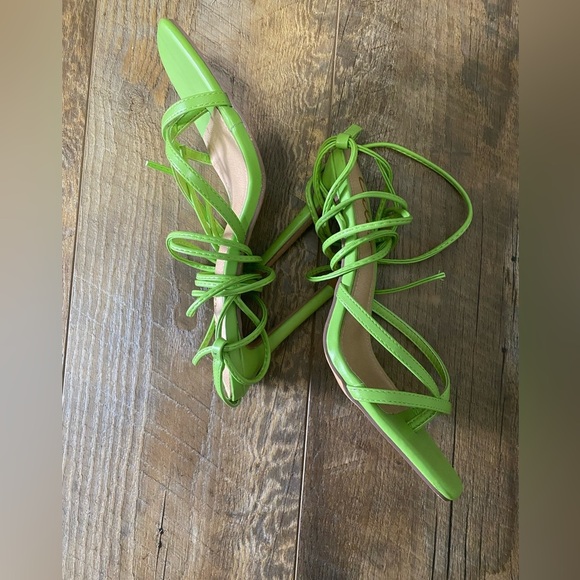 Lulus Strappy Lace Up Square Toe Heels Women’s Size 6 1/2 - Picture 4 of 4